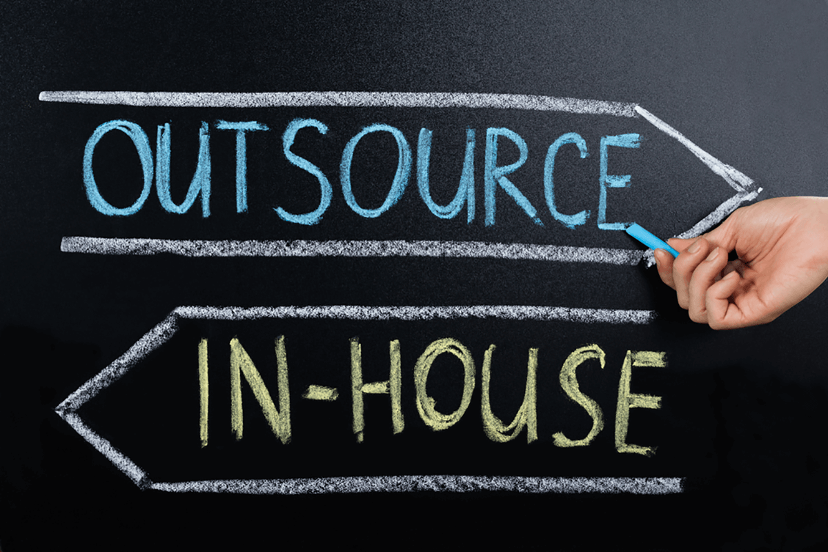Pros and Cons of Outsourcing IT